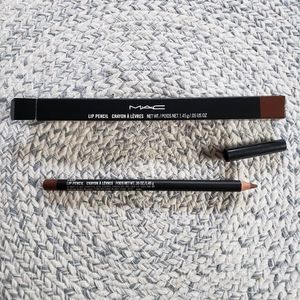 MAC Cosmetics Lip Pencil